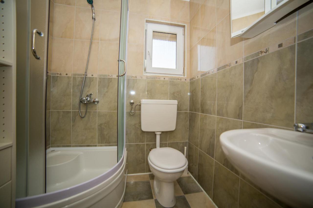 Apartman Bangel ล็อควา โรโกซนิตซา ภายนอก รูปภาพ
